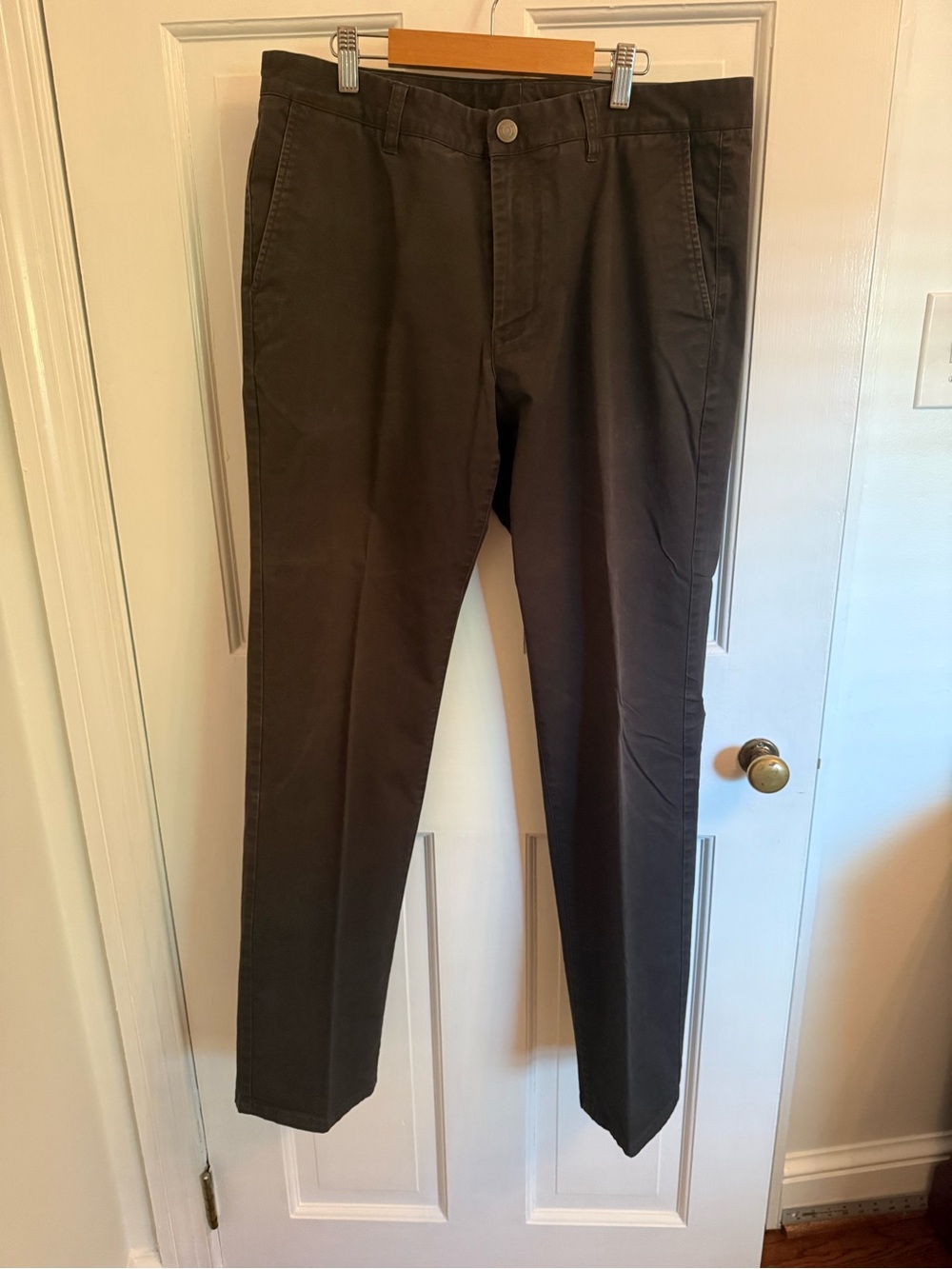 Men's charcoal/ faded black Casual Pants - Classic Straight Fit